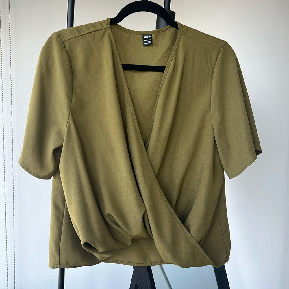 cute blouse